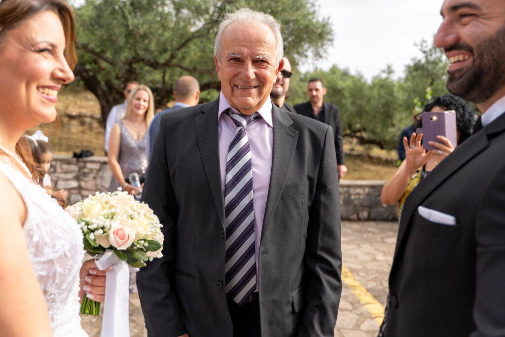 Φωτογράφος γάμου Καλαμάτα — μυστήριο γαμπρού και νύφης
