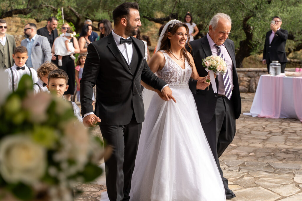 Φωτογράφος γάμου Καλαμάτα — μυστήριο γαμπρού και νύφης