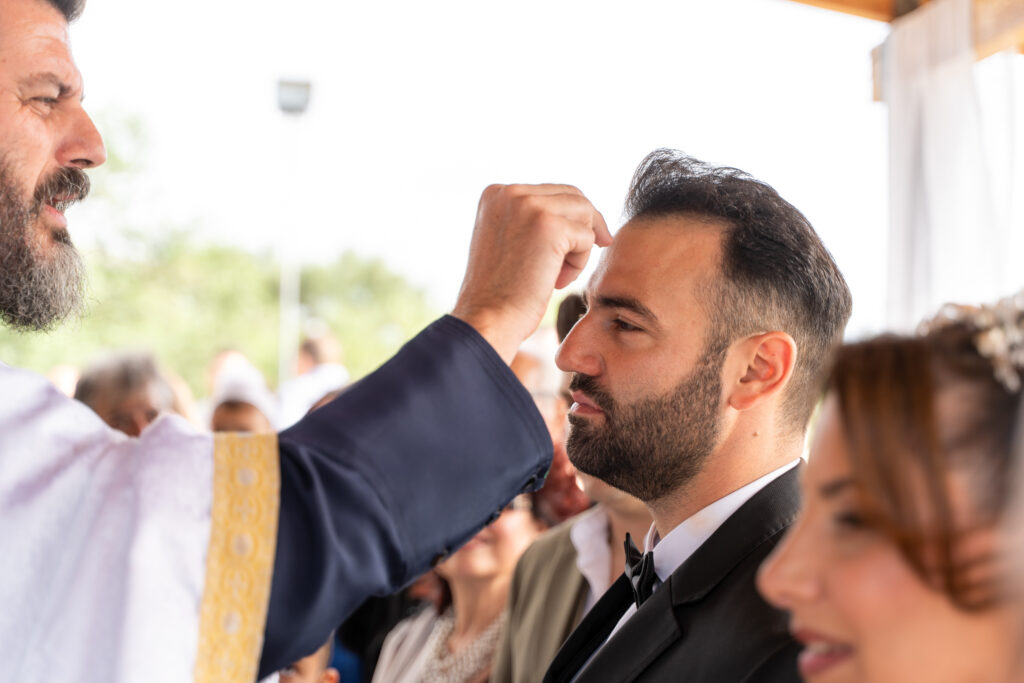 Φωτογράφος γάμου Καλαμάτα — μυστήριο γαμπρού και νύφης